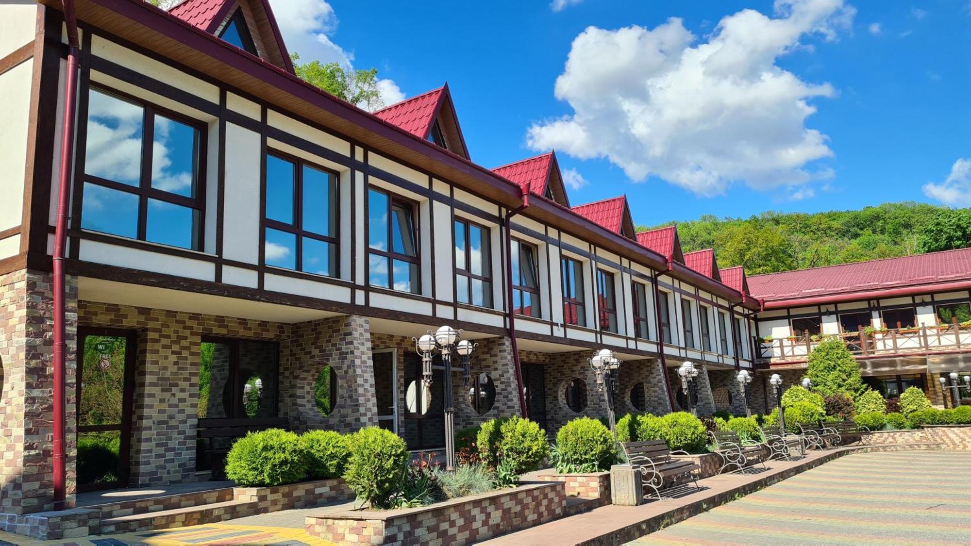 Mishyn-City Hotel Dobrovlyany Exterior foto